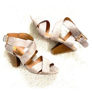 Like new Strappy Heels Size 6